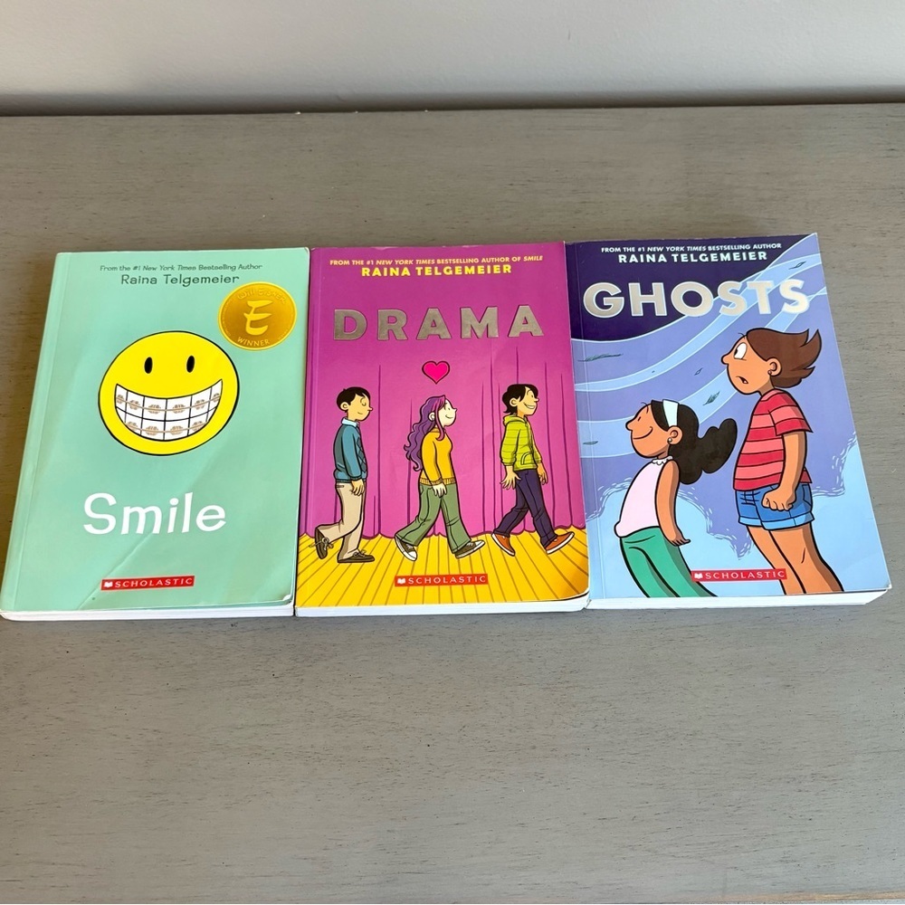 Ghosts, Drama, Smile Graphic Novels Set- Raina Telgemeier- Paperback Books Youth - Picture 2 of 15